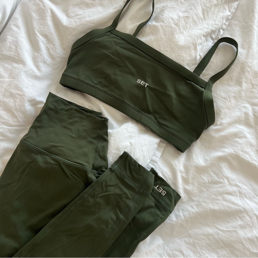 Set Active Olive Green Set